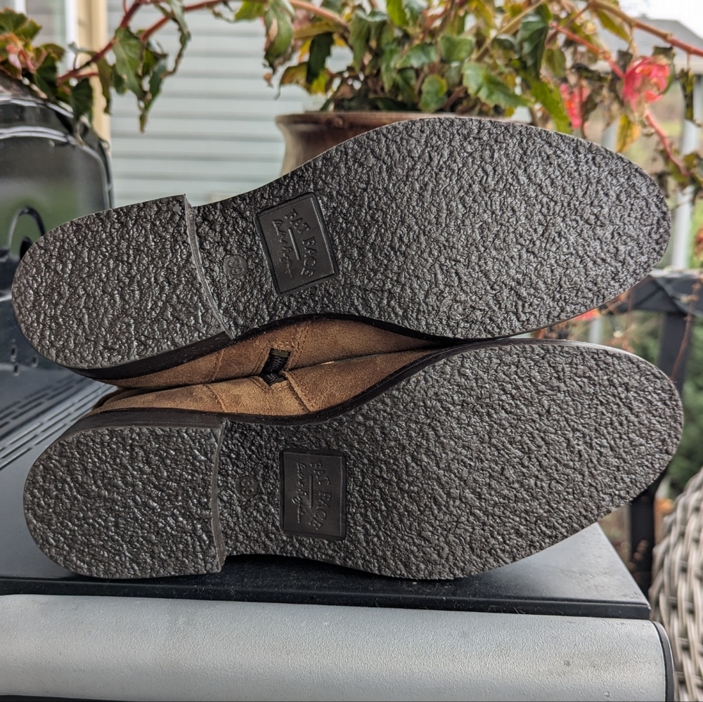 Leather boots - Picture 9 of 13